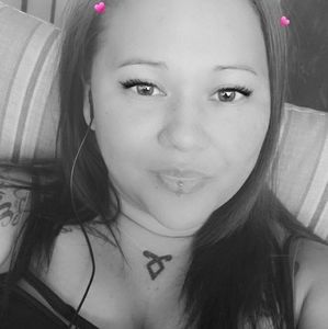 Meet your Posher, Dee